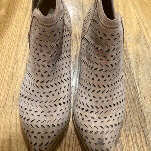 suede booties - size 9 - euc